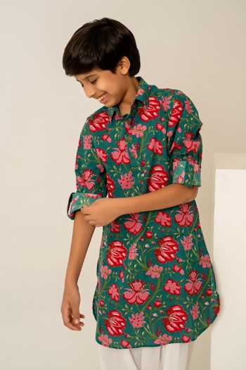 Pomcha Jaipur_Green Cotton Hand Block Print Kurta Set _at_Aza_Fashions