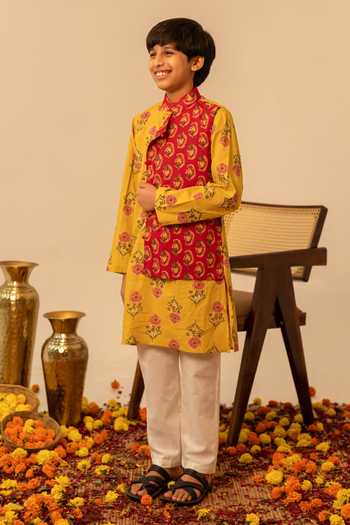 Pomcha Jaipur_Yellow Cotton Block Print Kurta Set _Online_at_Aza_Fashions