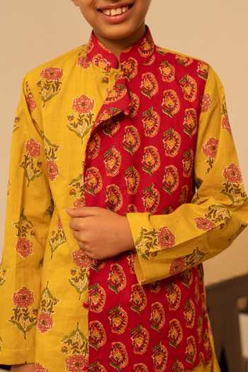 Pomcha Jaipur_Yellow Cotton Block Print Kurta Set _at_Aza_Fashions