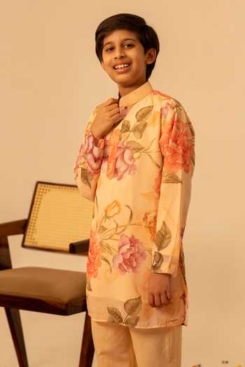 Buy_Pomcha Jaipur_Peach Muslin Floral Print Kurta Set _Online_at_Aza_Fashions