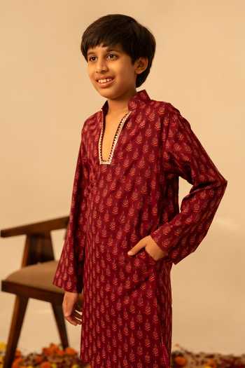 Shop_Pomcha Jaipur_Maroon Cotton Butti Print Kurta Set 