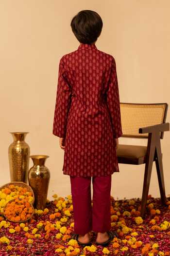 Pomcha Jaipur Butti Print Kurta Set 