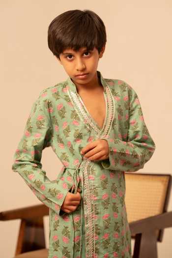 Pomcha Jaipur Green Cotton Block Print Kurta Set at Aza Fashions Pomcha Jaipur_Green Cotton Block Print Kurta Set _at_Aza_Fashions