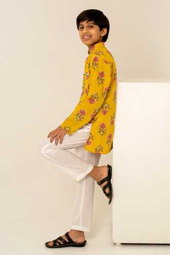 Buy_Pomcha Jaipur_Yellow Cotton Floral Print Kurta Set _Online_at_Aza_Fashions