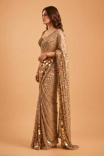 Buy_Ellemora Fashions_Gold Net, Organza, Viscose Sweetheart Neck Glitz Sequined Saree And Blouse Set _Online_at_Aza_Fashions