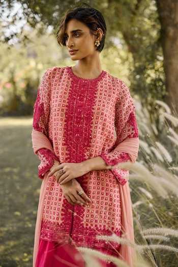 Ridhi Mehra_Pink Organza, Silk, Net Round Neck, Yes Mirabelle Print Kurta Salwar Set _Online_at_Aza_Fashions