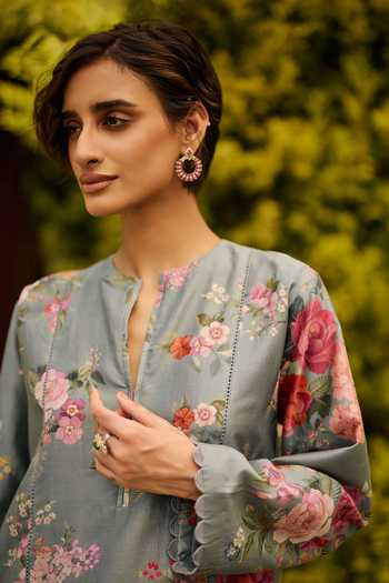 Buy_Ridhi Mehra_Blue Chanderi Round Neck Powder Floral Print Kurta And Pant Set _Online_at_Aza_Fashions