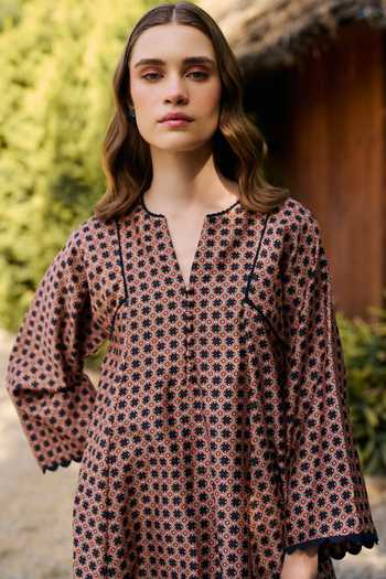 Buy Ridhi Mehra Black Chanderi Split V-neck Geometric Print Kurta And Dhoti Pant Set Online at Aza Fashions Buy_Ridhi Mehra_Black Chanderi Split V-neck Geometric Print Kurta And Dhoti Pant Set _Online_at_Aza_Fashions