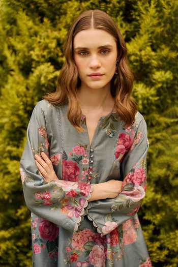 Ridhi Mehra_Blue Chanderi Split V-neck, Yes Floral Print Kurta And Dhoti Pant Set _Online_at_Aza_Fashions