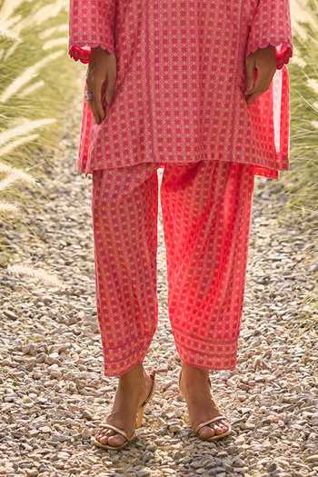 Buy_Ridhi Mehra_Pink Chanderi Split V-neck Geometric Print Kurta And Pant Set _Online_at_Aza_Fashions