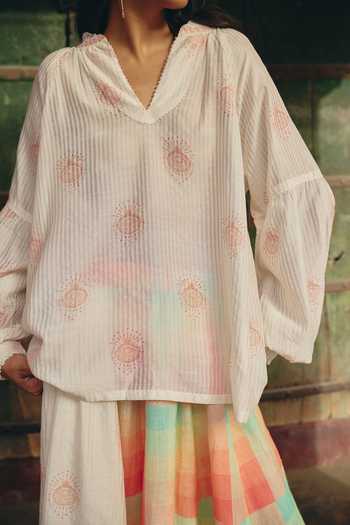 Buy Shop Nirvanaa Ivory Chanderi, Linen V-neck Noor Floral Print Top With Skirt Online at Aza Fashions Buy_Shop Nirvanaa_Ivory Chanderi, Linen V-neck Noor Floral Print Top With Skirt _Online_at_Aza_Fashions