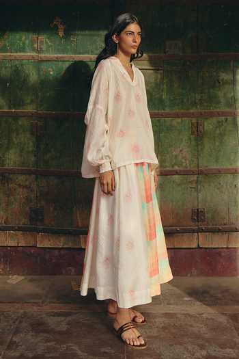 Shop Shop Nirvanaa Ivory Chanderi, Linen V-neck Noor Floral Print Top With Skirt Online at Aza Fashions Shop_Shop Nirvanaa_Ivory Chanderi, Linen V-neck Noor Floral Print Top With Skirt _Online_at_Aza_Fashions