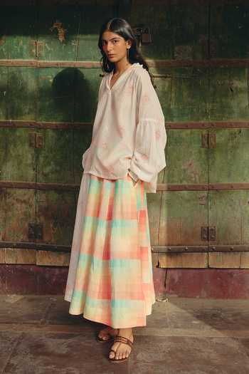 Shop Nirvanaa Ivory Chanderi, Linen V-neck Noor Floral Print Top With Skirt at Aza Fashions Shop Nirvanaa_Ivory Chanderi, Linen V-neck Noor Floral Print Top With Skirt _at_Aza_Fashions
