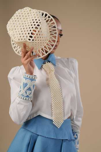 Buy ASHNA VASWANI White Embellished Pearl Tie Online at Aza Fashions Buy_ASHNA VASWANI_White Embellished Pearl Tie _Online_at_Aza_Fashions