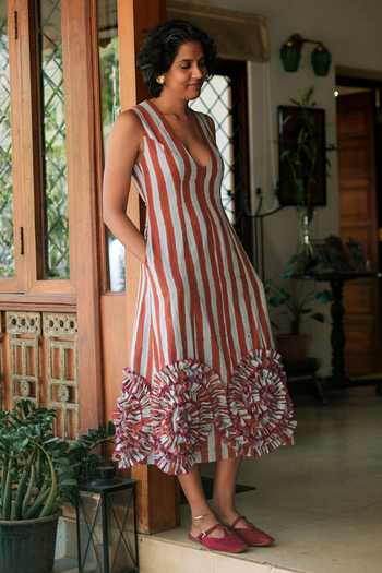 Jodi Doriya Ruffled Hem Dress 