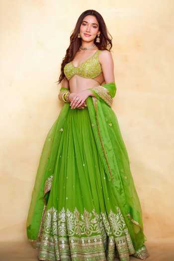 Buy Gopi Vaid Green Tussar, Georgette, Organza Sweetheart Neck Senedra Embroidered Lehenga Set at Aza Fashions Buy_Gopi Vaid_Green Tussar, Georgette, Organza Sweetheart Neck Senedra Embroidered Lehenga Set _at_Aza_Fashions