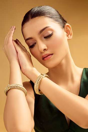 Nazaakat By Samara Singh Gold Plated Stone Studded Bangle Set 
