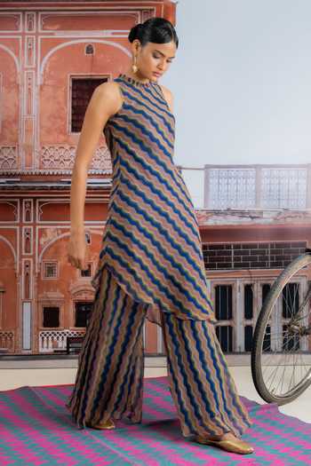 Shop BAISE GABA Multi Color Chiffon Crew Neck Pheri Zig Zag Print Kurta And Palazzo Set Online at Aza Fashions Shop_BAISE GABA_Multi Color Chiffon Crew Neck Pheri Zig Zag Print Kurta And Palazzo Set _Online_at_Aza_Fashions