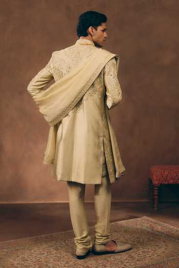 MUKTI AND KAVITH CASA Classic Royal Embroidered Sherwani Set 