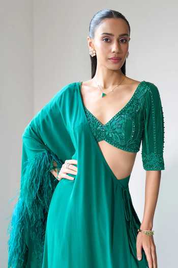 Ohaila Khan_Green Crepe, Tulle V-neck Hand Embroidered Blouse With Pre-draped Saree _Online_at_Aza_Fashions