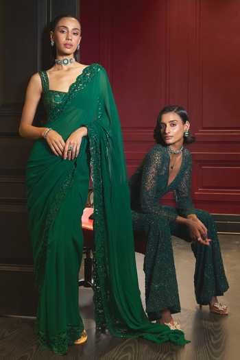 Buy_Ohaila Khan_Green Tulle, Georgette Square Neck Hand Embroidered Pre-draped Saree Set 
