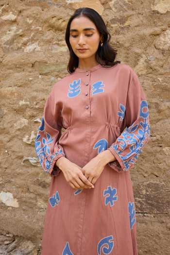 Shop_Ayaka_Brown Cotton Mandarin Collar Hand Applique Organic Midi Dress 