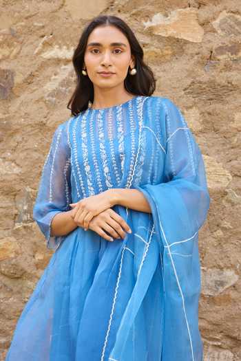Ayaka_Blue Cotton, Silk Organza Round Neck, Yes Hand Embroidered Kurta Set _Online_at_Aza_Fashions