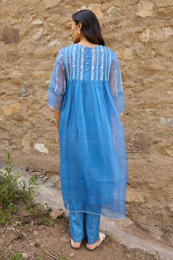 Ayaka Hand Embroidered Kurta Set 