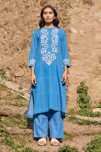 Ayaka Embroidered Panel Kurta & Pant Set 