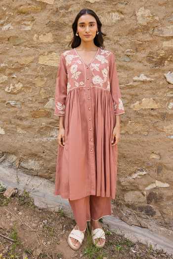 Ayaka Hand Embroidered Kurta Set 