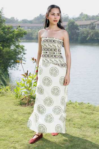 Akashi Clothing_Green Cotton Bandeau Neck Embroidered Tube Maxi Dress _at_Aza_Fashions