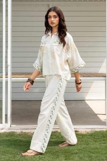Akashi Clothing Printed Boxy Shirt & Pant Set 