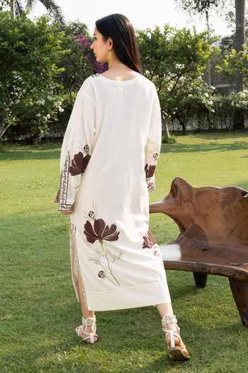 Akashi Clothing Floral Embroidered Kaftan 