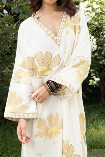 Buy Akashi Clothing Yellow Cotton V-neck Border Embroidered Kaftan Online at Aza Fashions Buy_Akashi Clothing_Yellow Cotton V-neck Border Embroidered Kaftan _Online_at_Aza_Fashions