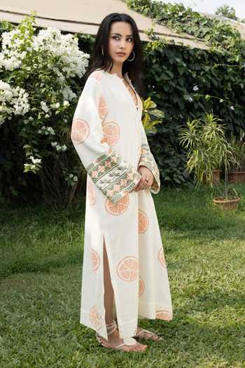 Buy_Akashi Clothing_Beige Cotton V-neck Pomegranate Print Kaftan 