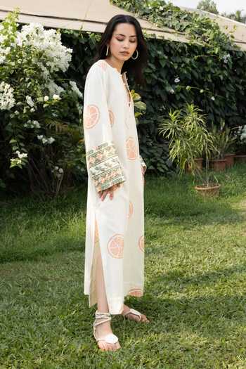 Shop_Akashi Clothing_Beige Cotton V-neck Pomegranate Print Kaftan 