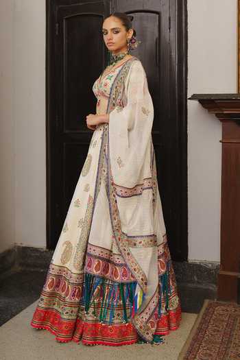 Buy Aditi Gupta Ivory Silk, Organza V-neck Embroidered Lehenga Set Online at Aza Fashions Buy_Aditi Gupta_Ivory Silk, Organza V-neck Embroidered Lehenga Set _Online_at_Aza_Fashions
