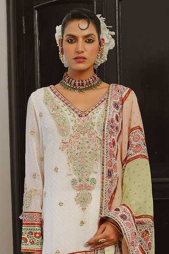 Aditi Gupta_Ivory Georgette, Organza V-neck, Yes Zardozi Embroidered Kurta Set _Online_at_Aza_Fashions