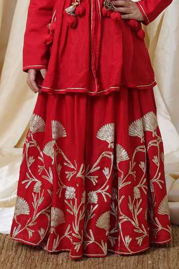 Shop FAYON KIDS Red Cotton Gota Embroidered Kurta And Lehenga Set Online at Aza Fashions Shop_FAYON KIDS_Red Cotton Gota Embroidered Kurta And Lehenga Set _Online_at_Aza_Fashions