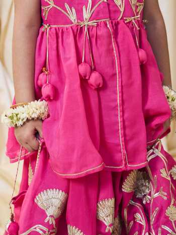Shop FAYON KIDS Pink Cotton Gota Embroidered Kurta With Lehenga Online at Aza Fashions Shop_FAYON KIDS_Pink Cotton Gota Embroidered Kurta With Lehenga _Online_at_Aza_Fashions