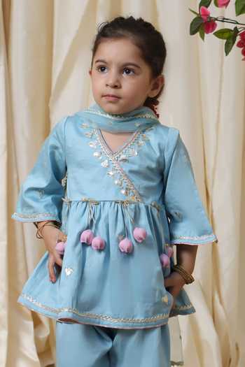 FAYON KIDS Blue Cotton Gota Embroidered Kurta Set Online at Aza Fashions FAYON KIDS_Blue Cotton Gota Embroidered Kurta Set _Online_at_Aza_Fashions