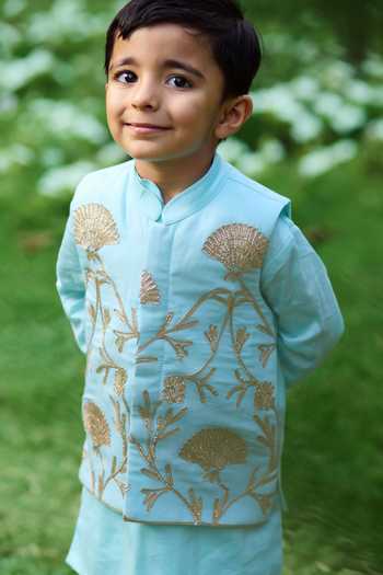 FAYON KIDS Blue Cotton Gota Patti Embroidered Bundi And Kurta Set Online at Aza Fashions FAYON KIDS_Blue Cotton Gota Patti Embroidered Bundi And Kurta Set _Online_at_Aza_Fashions
