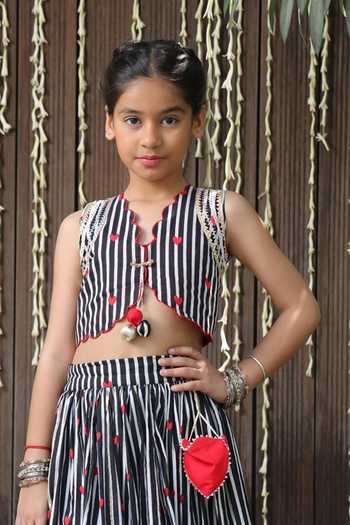 FAYON KIDS Printed Crop Top & Lehenga Set