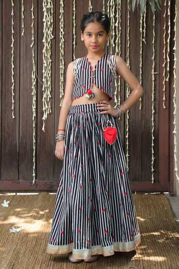 FAYON KIDS Printed Crop Top & Lehenga Set