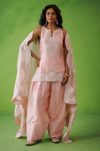 Kisakshi Jaipur Embroidered Kurta Set 