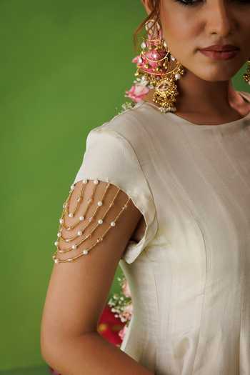 Shop Kisakshi Jaipur Beige Silk, Tissue Round Neck, Yes Contrast Dupatta And Kurta Set Shop_Kisakshi Jaipur_Beige Silk, Tissue Round Neck, Yes Contrast Dupatta And Kurta Set