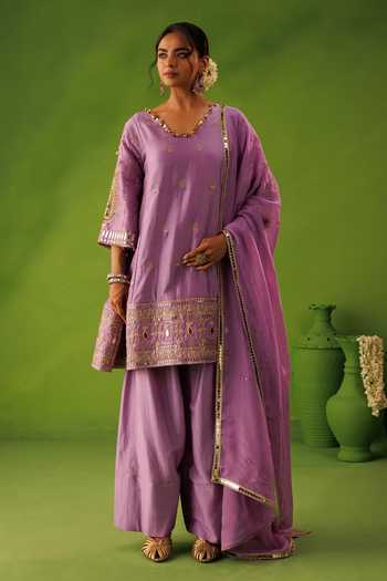 Shop_Kisakshi Jaipur_Purple Organza, Chanderi V-neck, Yes Mirror Embroidered Kurta Set _Online_at_Aza_Fashions