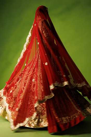 Kisakshi Jaipur Bridal Raw Silk Embroidered Lehenga Set 