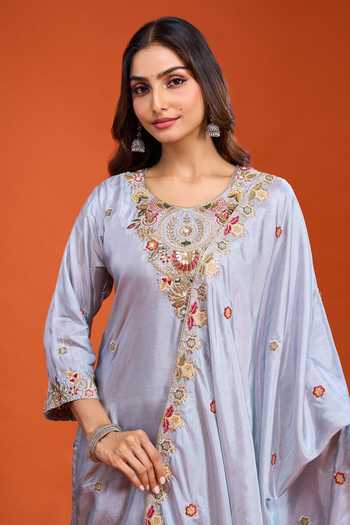 Samyukta Singhania Grey Tissue Round Neck Embroidered Kurta Set at Aza Fashions Samyukta Singhania_Grey Tissue Round Neck Embroidered Kurta Set _at_Aza_Fashions