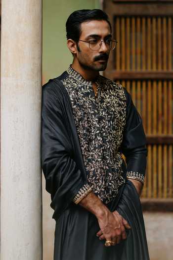 AMIT BEHKI Black Silk, Satin Embroidered Kurta Set Online at Aza Fashions AMIT BEHKI_Black Silk, Satin Embroidered Kurta Set _Online_at_Aza_Fashions